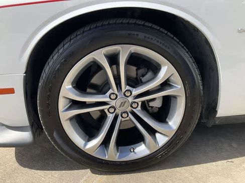 Used 2022 Dodge Challenger R/T image 13