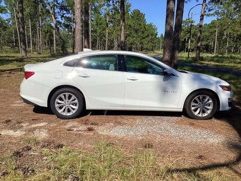 Used 2024 Chevrolet Malibu LT FWD image 4
