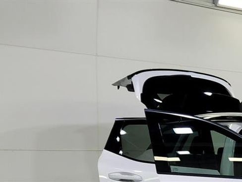 Certified 2025 Nissan Kicks SR FWD image 29