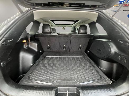 Used 2019 Jeep Cherokee Trailhawk AWD/4WD image 39
