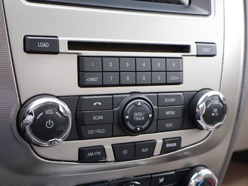 Used 2012 Ford Fusion Hybrid image 23