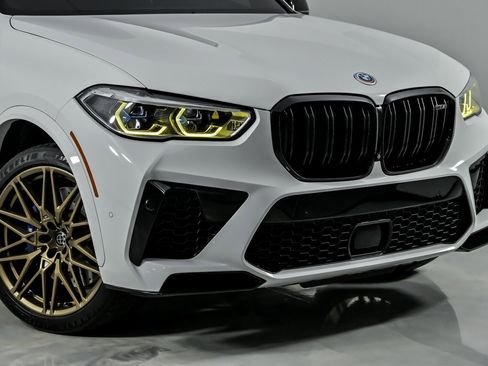 Used 2020 BMW X5 M Competition w/ Executive Package image 3