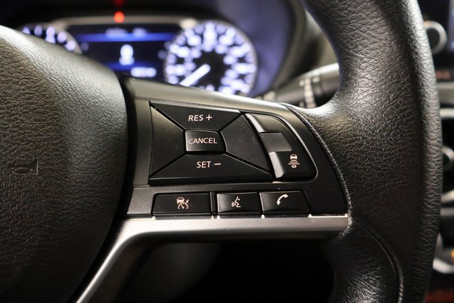 Used 2024 Nissan Sentra SV FWD image 18