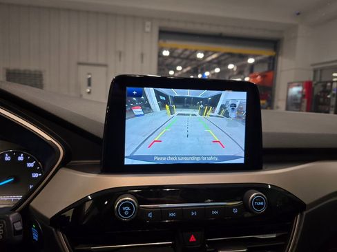 Used 2022 Ford Escape SE image 22