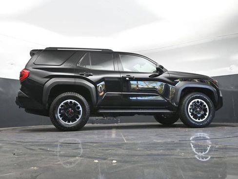 Used 2025 Toyota 4Runner TRD Off-Road AWD/4WD image 35