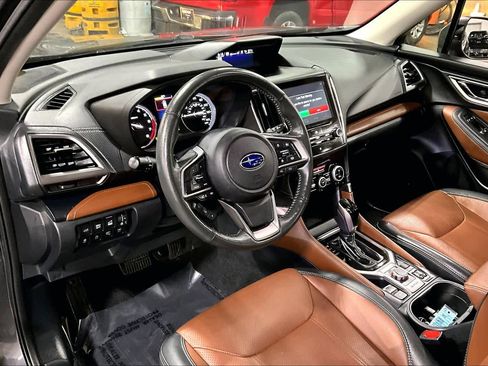 Used 2022 Subaru Forester Touring image 17