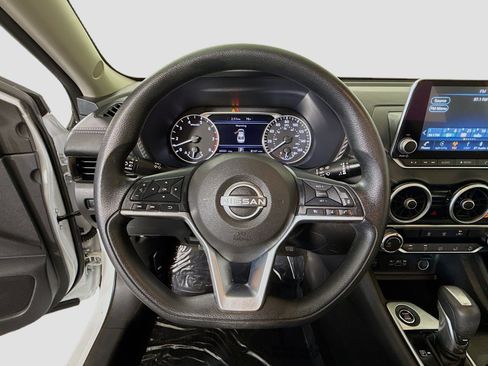 Used 2024 Nissan Sentra SV FWD image 13