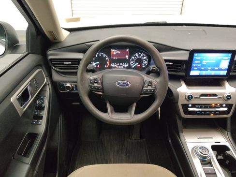 Used 2021 Ford Explorer 2WD image 22