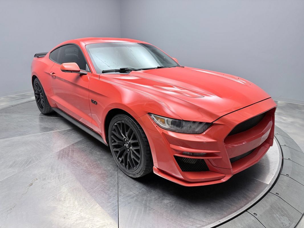 Used 2016 Ford Mustang GT Premium RWD image 3