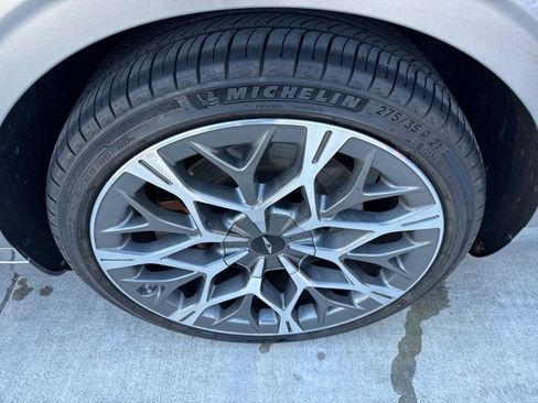 Used 2025 Genesis G90 3.5T image 19