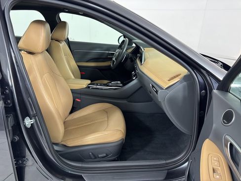 Used 2021 Hyundai Sonata Limited FWD image 12