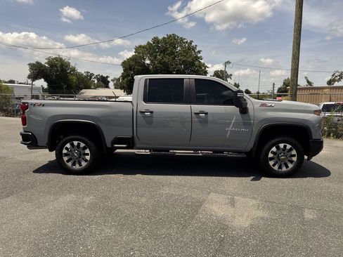 Used 2025 Chevrolet Silverado 2500 Custom w/ Custom Value Package AWD/4WD image 3