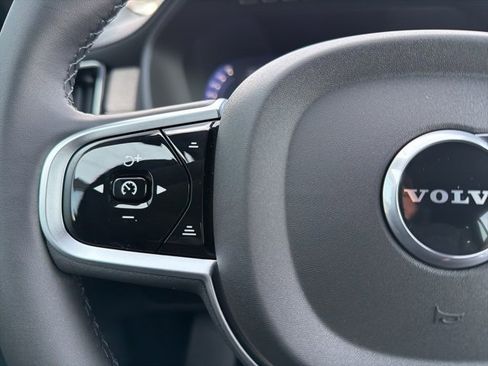 New 2026 Volvo XC90 B6 Plus w/ Protection Package Premier image 21