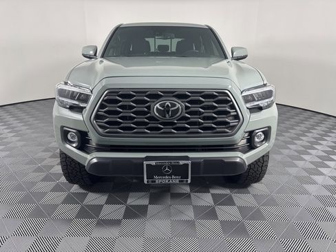 Used 2023 Toyota Tacoma TRD Off-Road image 2