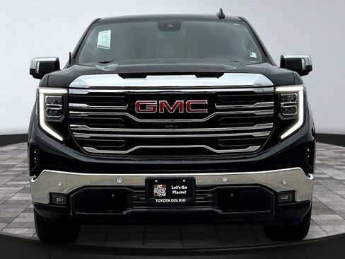 Used 2024 GMC Sierra 1500 SLT AWD/4WD image 3