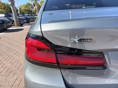 Certified 2023 BMW 530e xDrive w/ Premium Package image 43