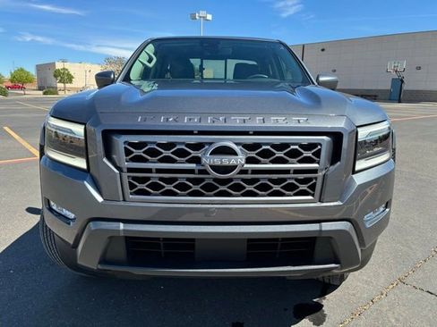 Certified 2024 Nissan Frontier SL w/ Technology Package RWD image 9