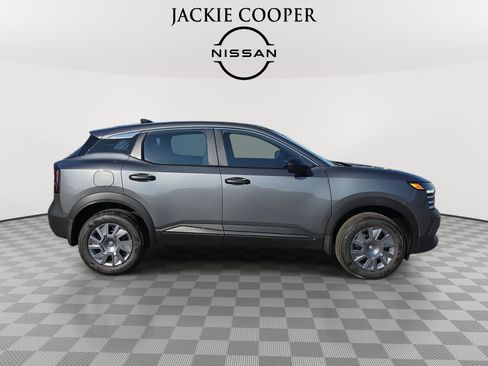 New 2026 Nissan Kicks S image 4