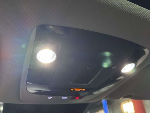 Used 2023 Kia Sorento S w/ Panoramic Sunroof Package image 31