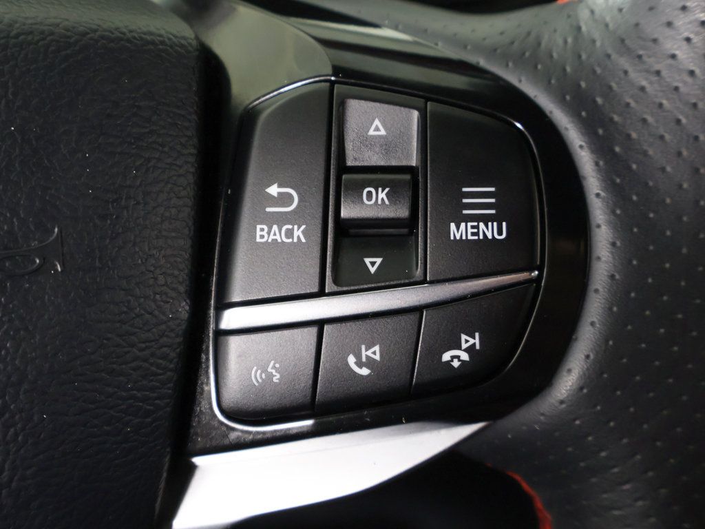 Used 2025 Ford Explorer ST-Line w/ ST-Line Street Pack AWD/4WD image 48