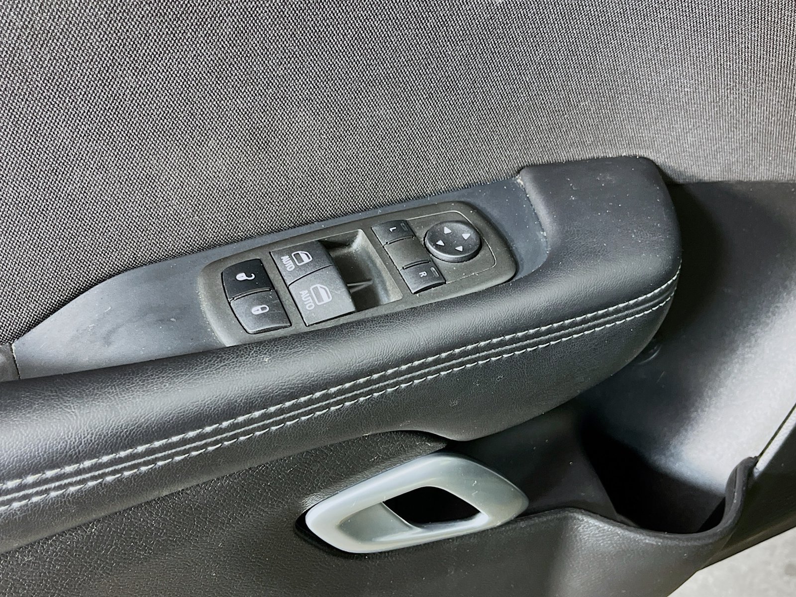 Used 2022 Dodge Challenger R/T Scat Pack RWD image 23