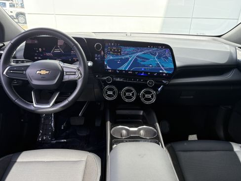 Used 2024 Chevrolet Blazer EV LT AWD/4WD image 19