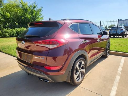 Used 2016 Hyundai Tucson Limited w/ Option Group 03 FWD image 4