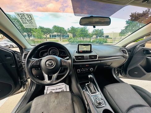 Used 2015 MAZDA MAZDA3 i Touring w/ Technology Package FWD image 16