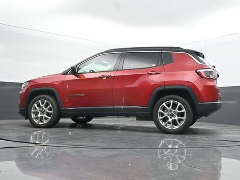 Used 2025 Jeep Compass Limited AWD/4WD image 50