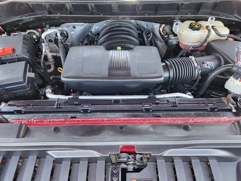 Used 2020 Chevrolet Silverado 1500 Custom Trail Boss w/ Custom Convenience Package AWD/4WD image 32