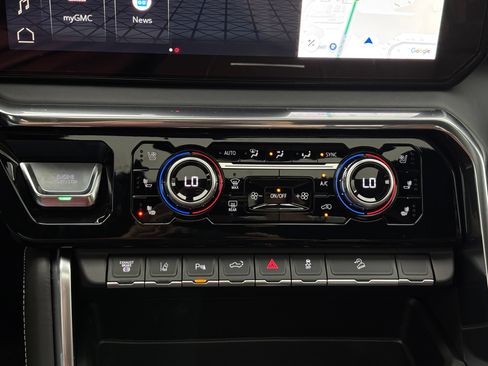 New 2026 GMC Sierra 2500 Denali Ultimate AWD/4WD image 33
