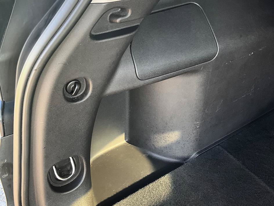 Used 2018 GMC Terrain SLE FWD image 32