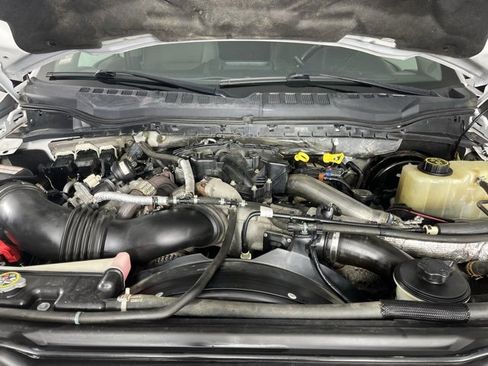 Used 2017 Ford F350 XLT image 8