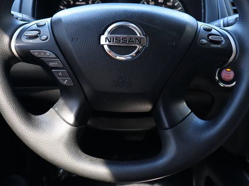 Used 2020 Nissan Pathfinder S FWD image 58