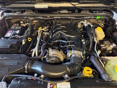Used 2016 Jeep Wrangler Sport image 17