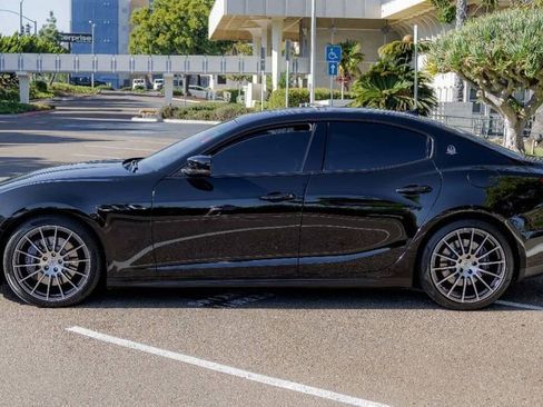 Used 2016 Maserati Ghibli S Q4 image 12