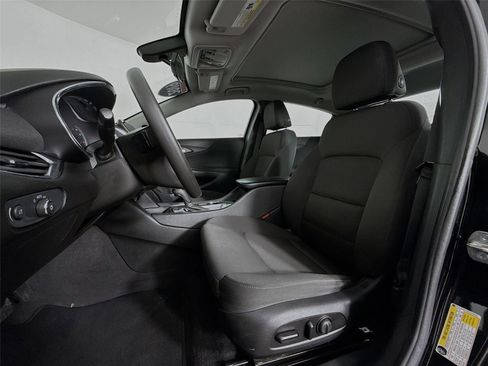 Used 2019 Chevrolet Malibu LT image 16