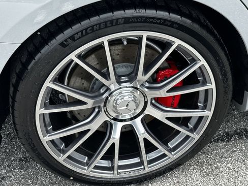 Certified 2025 Mercedes-Benz E 53 AMG e 4MATIC Sedan w/ AMG Dynamic Plus Package image 21