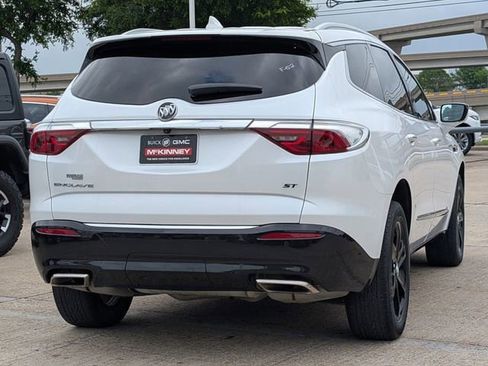 Certified 2024 Buick Enclave Essence w/ Sport Touring Edition image 4