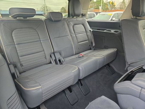 Used 2019 Lincoln Navigator Black Label image 32