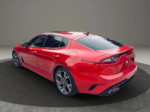 Used 2018 Kia Stinger GT2 AWD/4WD image 3