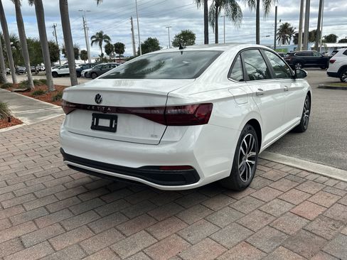 New 2026 Volkswagen Jetta SE image 6