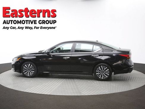 Used 2023 Nissan Altima 2.5 SV w/ SV Premium Package FWD image 62