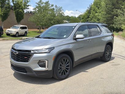 Used 2023 Chevrolet Traverse RS w/ LPO, Floor Liner Package