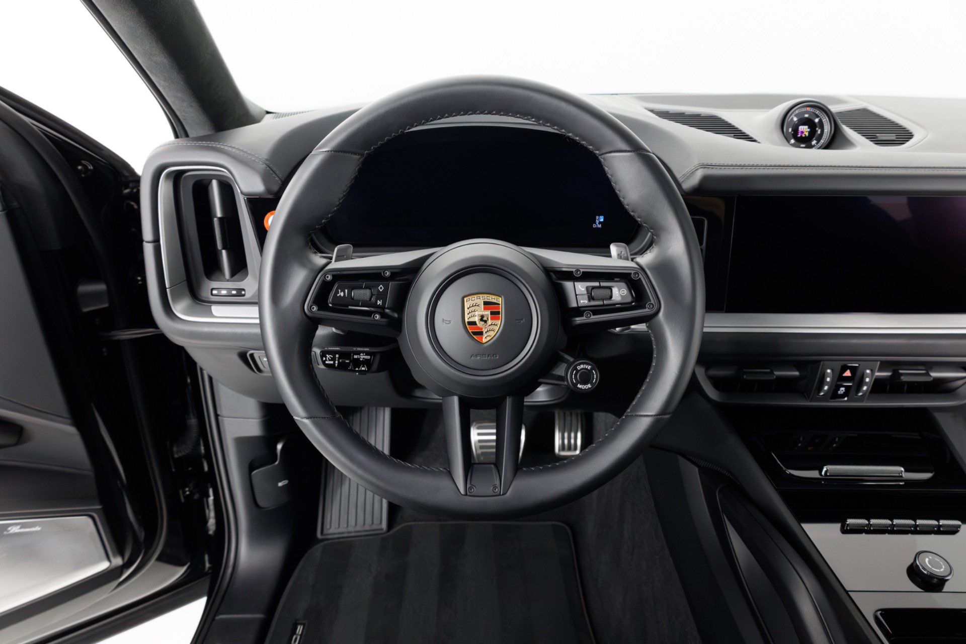 Used 2024 Porsche Cayenne Turbo w/ Premium Package Plus (PP1) AWD/4WD image 20