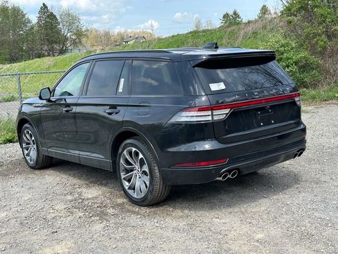 New 2026 Lincoln Aviator AWD image 33