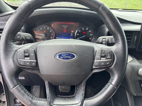 Used 2020 Ford Explorer XLT RWD image 7