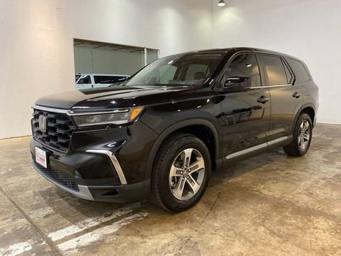 Used 2025 Honda Pilot EX-L image 1