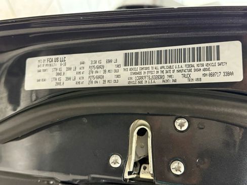 Used 2018 RAM 1500 Express w/ Express Value Package image 38