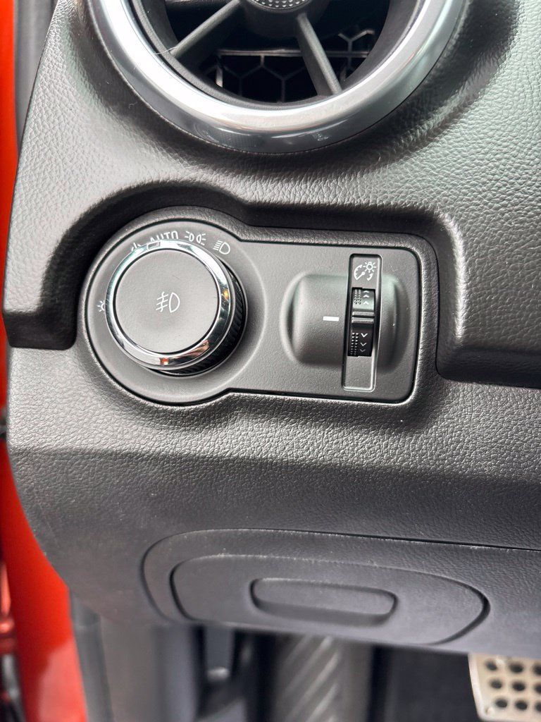 Used 2015 Chevrolet Trax LTZ AWD/4WD image 15